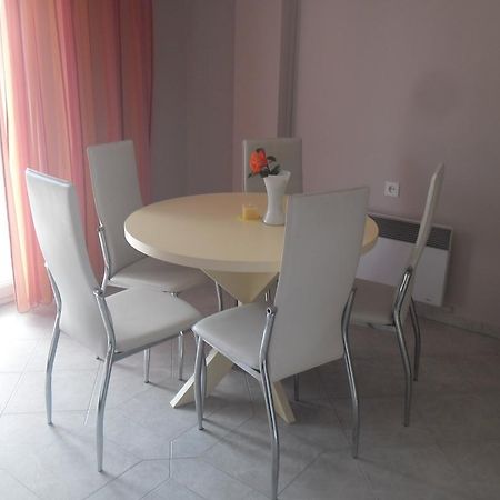 Apartments Dunja Piric โลปาร์ ภายนอก รูปภาพ